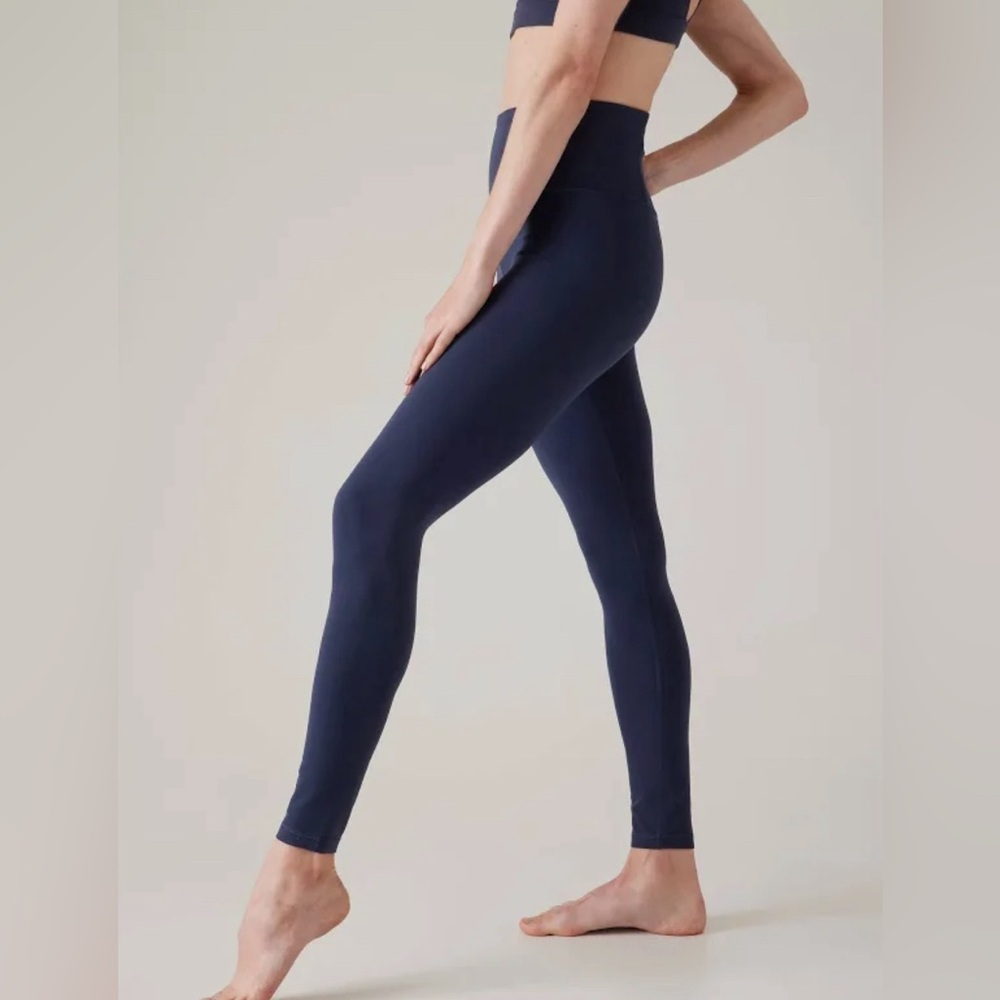 NWT Athleta Ultra High Rise Elation 7/8 Navy Tight